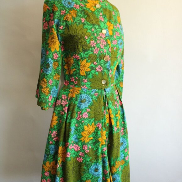 Vintage 1960s Jumpsuit, Rosa Ray Floral Print Cutoff Shorts Romper, Flower Power - Picture 5 of 10